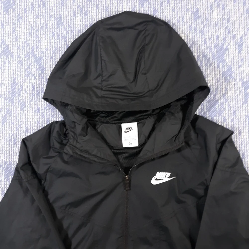 Nike Kids Boys Jacket Size XL Full Zip Windbreaker Black Mesh Lined